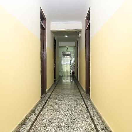 Oyo 28126 Charanpahari Hotel Yeni Delhi Dış mekan fotoğraf