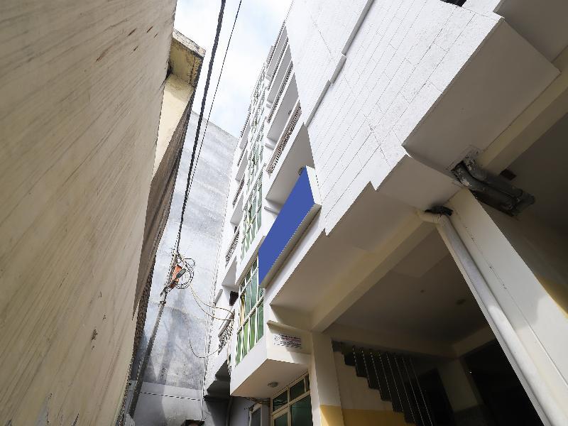 Oyo 28126 Charanpahari Hotel Yeni Delhi Dış mekan fotoğraf