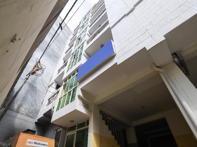 Oyo 28126 Charanpahari Hotel Yeni Delhi Dış mekan fotoğraf